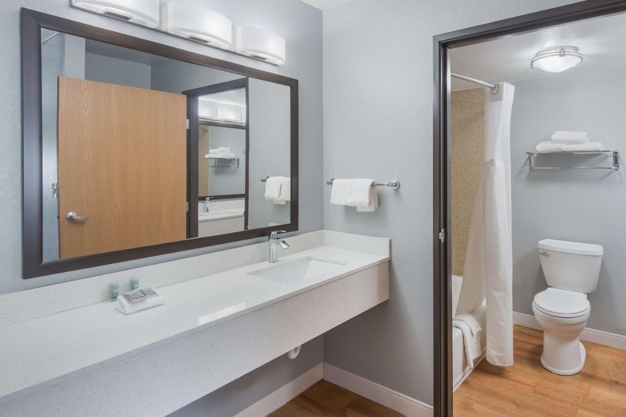 Best Western Fort Wayne I-69 North Bagian luar foto